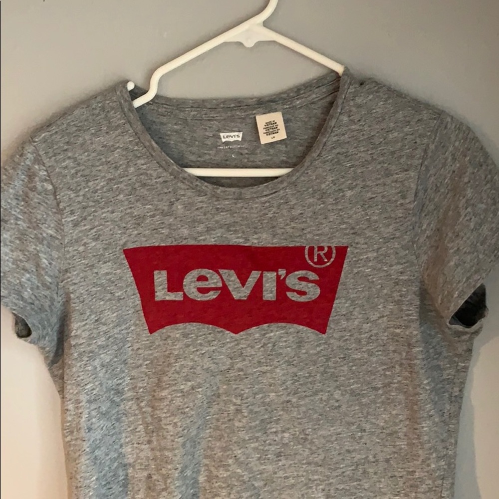 Levis tee
